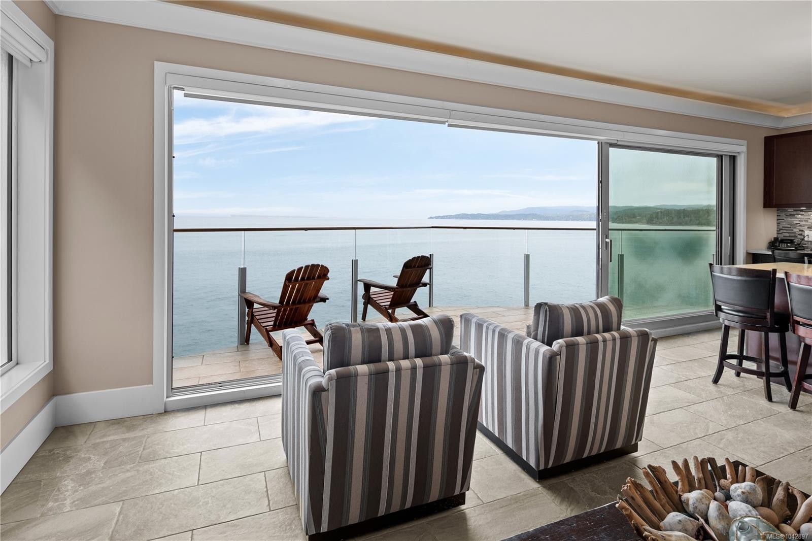 #42B-1000 Sookepoint Pl, Sooke, BC - Indoor With Body Of Water