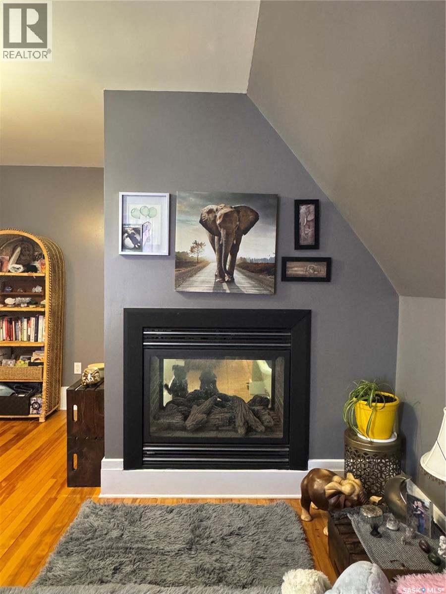 607 Barnett Drive, Fort San, SK - Indoor Photo Showing Living Room With Fireplace