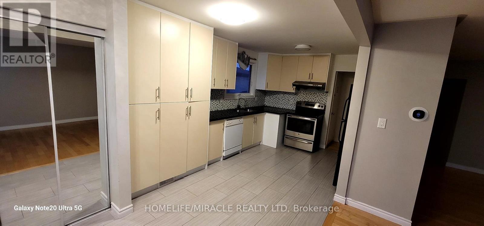 2498 Harman Court, Mississauga, ON