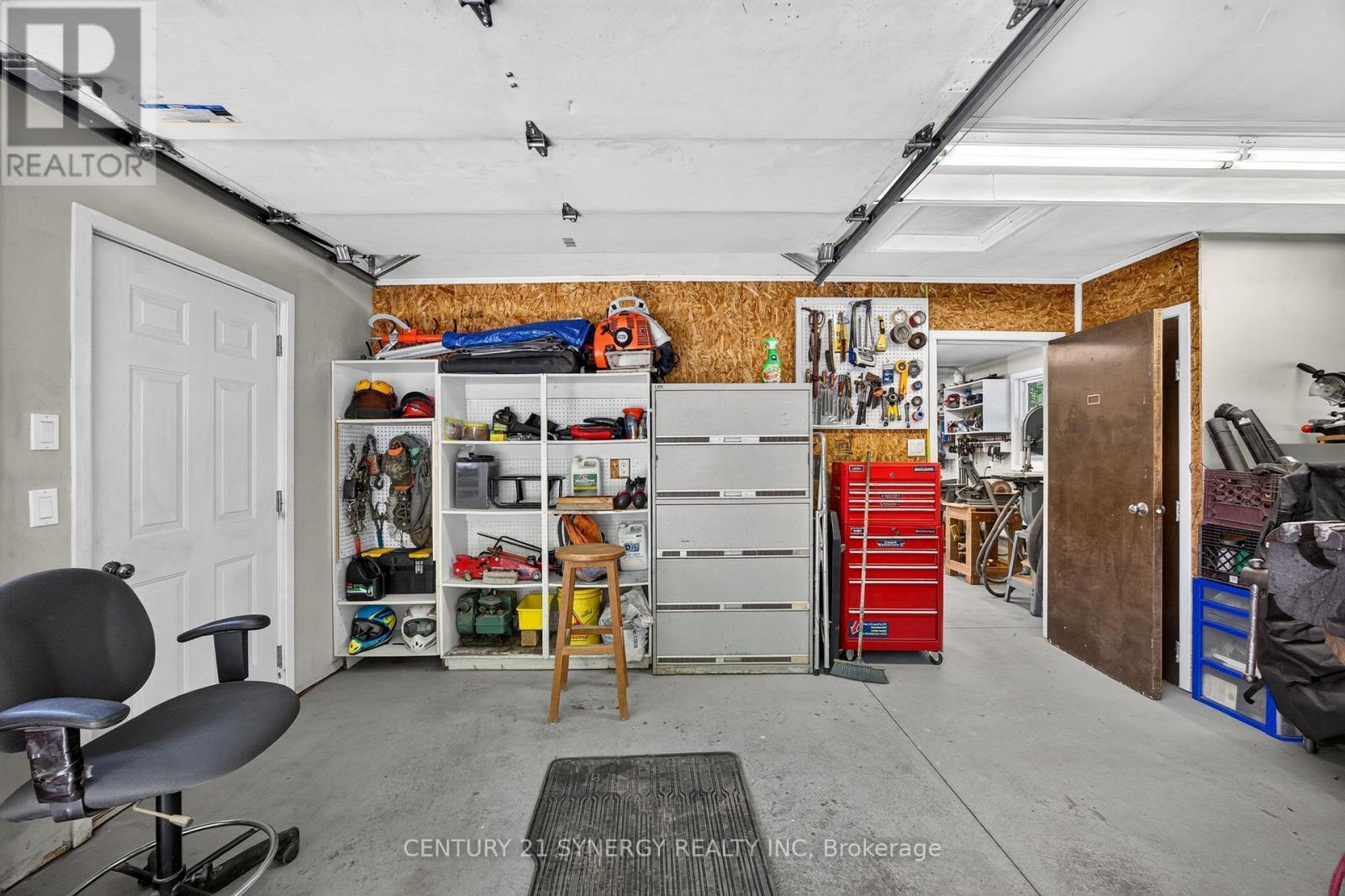 182 Lb1 Road, Rideau Lakes, ON - Indoor Photo Showing Garage