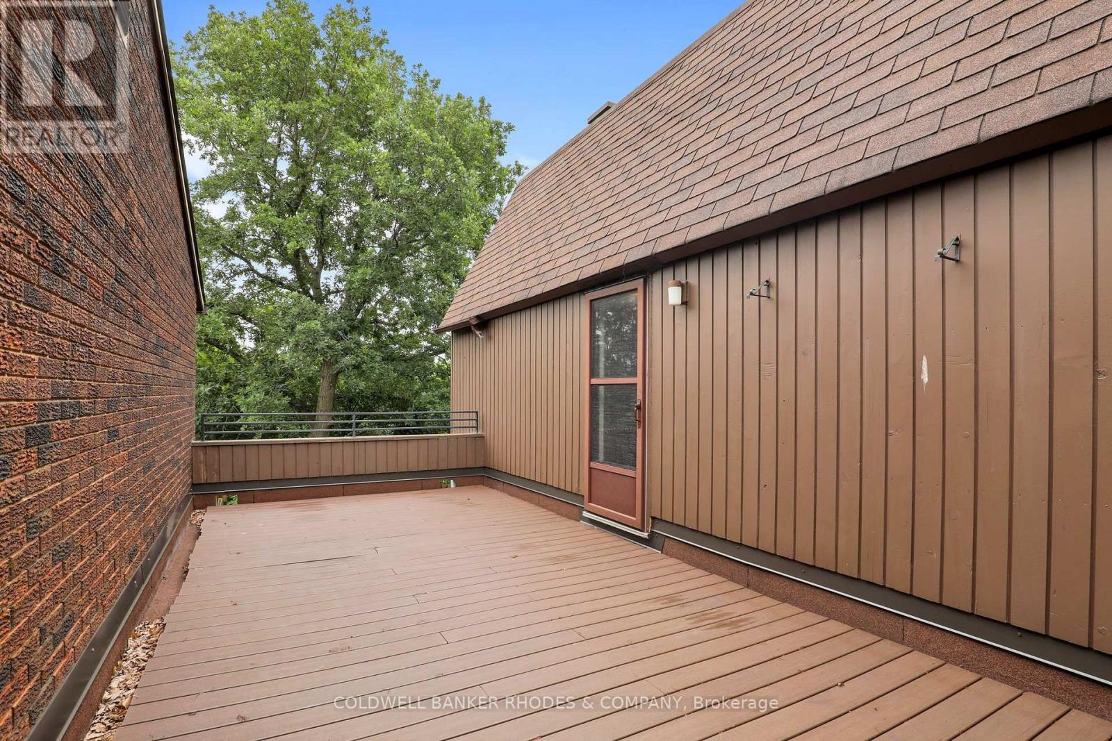 37 Sample Road, Ottawa, ON