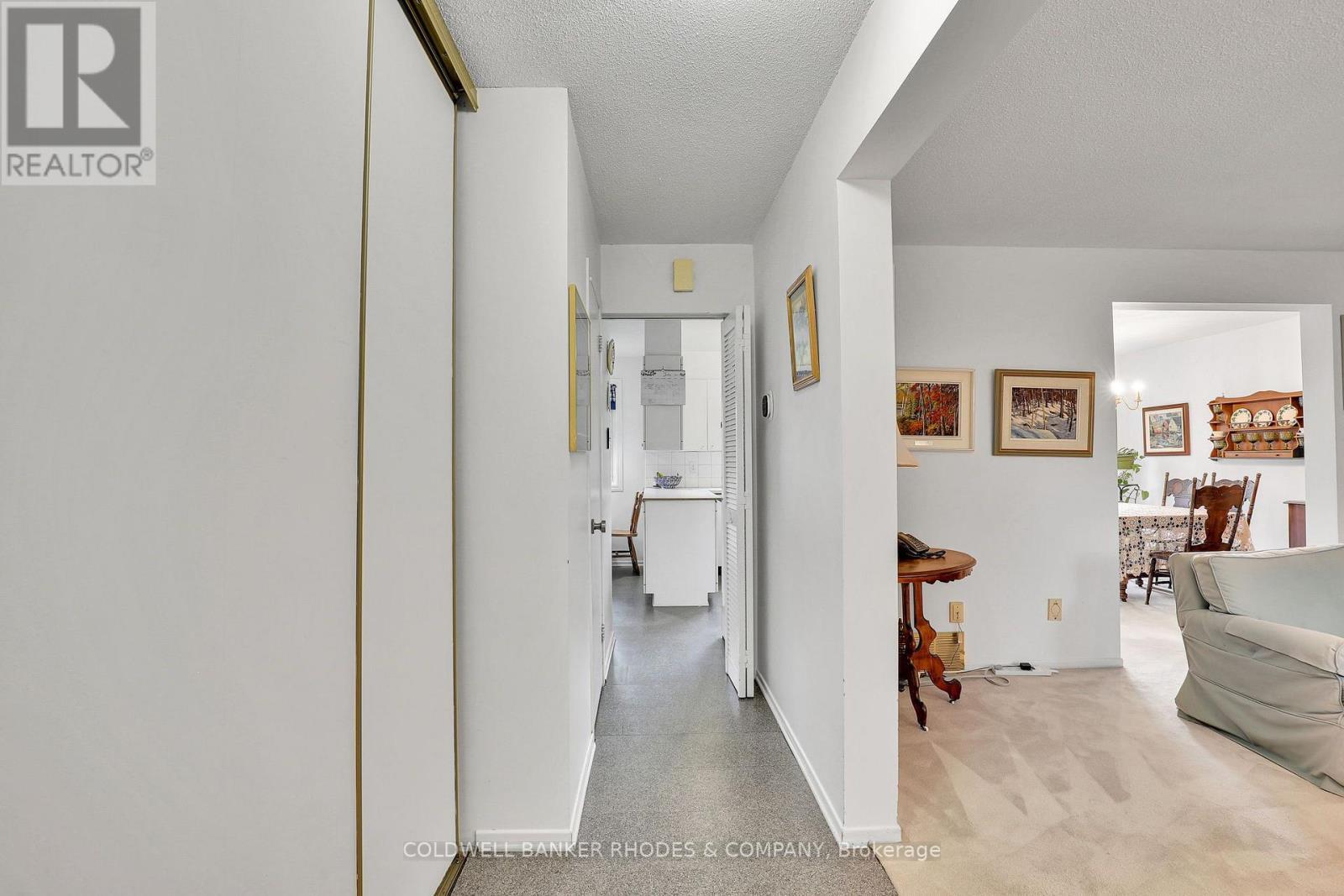 37 Sample Road, Ottawa, ON