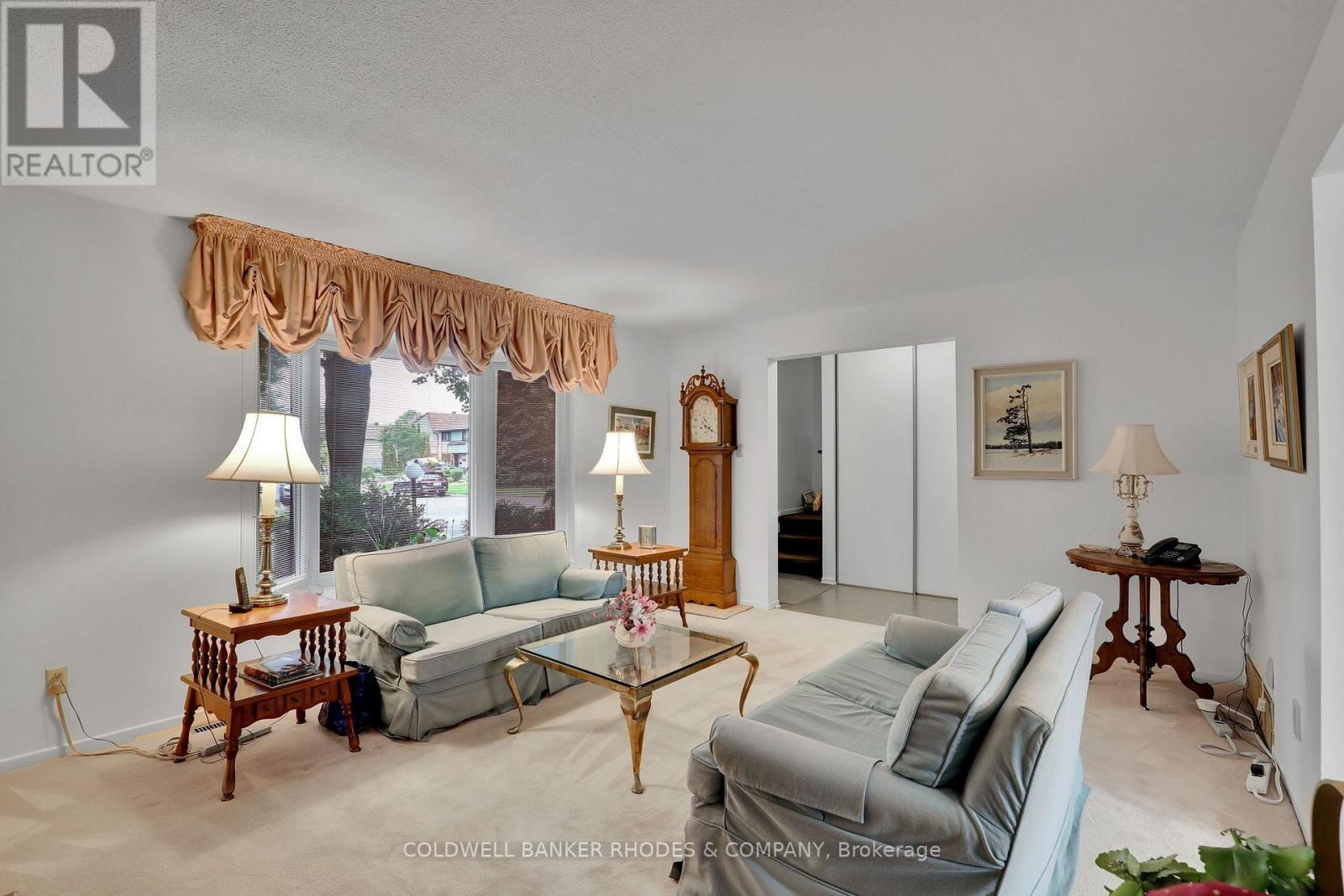 37 Sample Road, Ottawa, ON