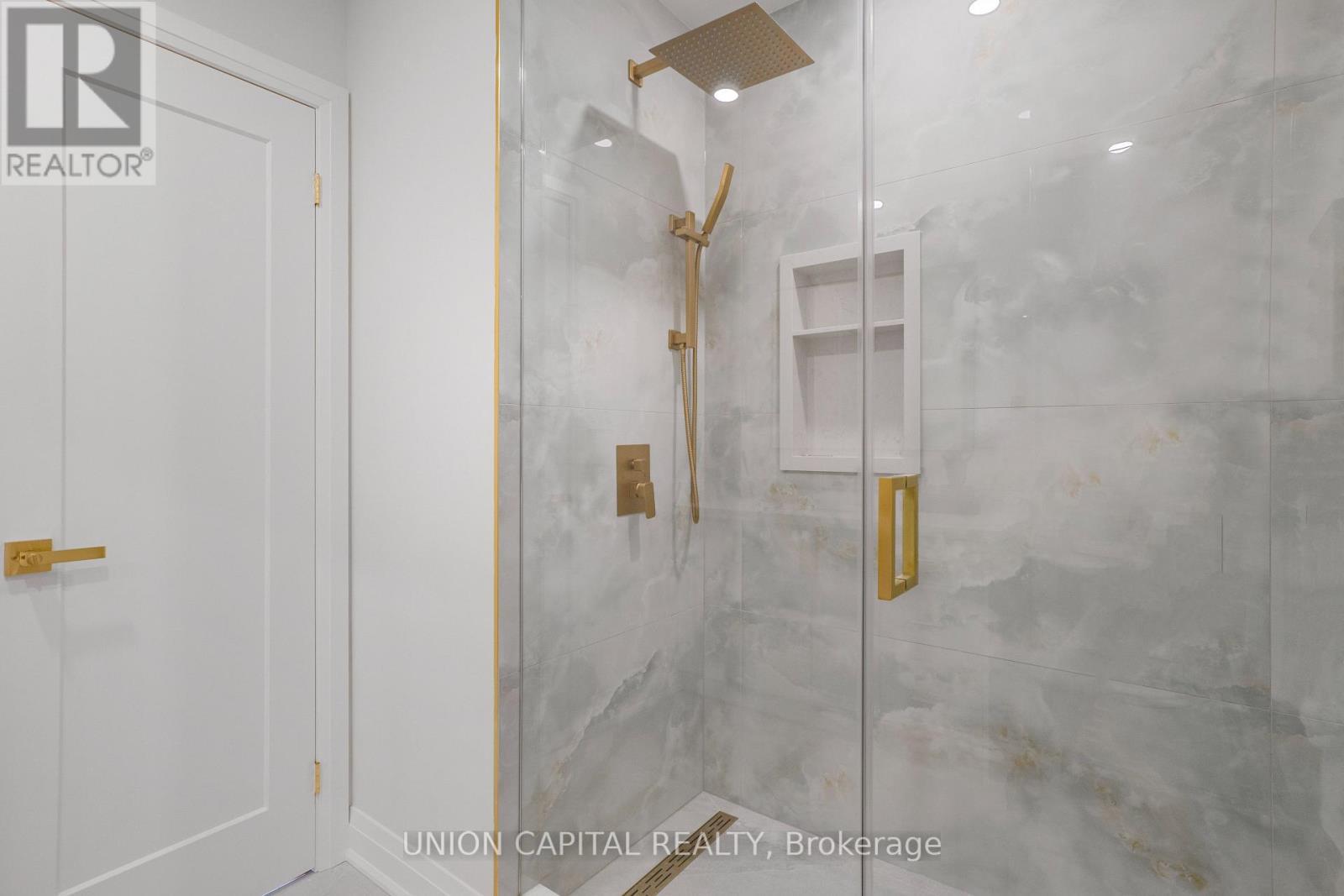45 Chilmar Crescent, Vaughan, ON