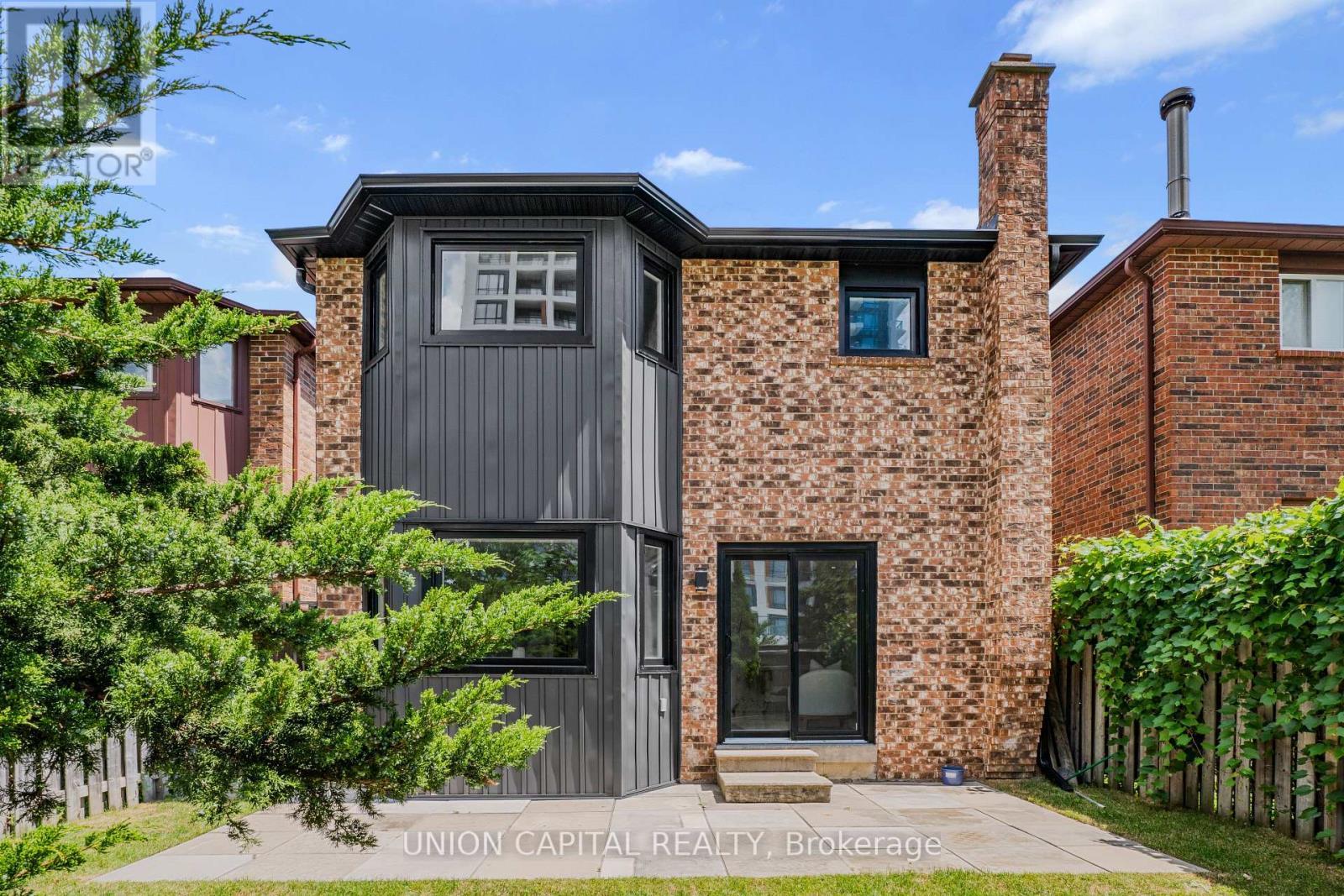 45 Chilmar Crescent, Vaughan, ON