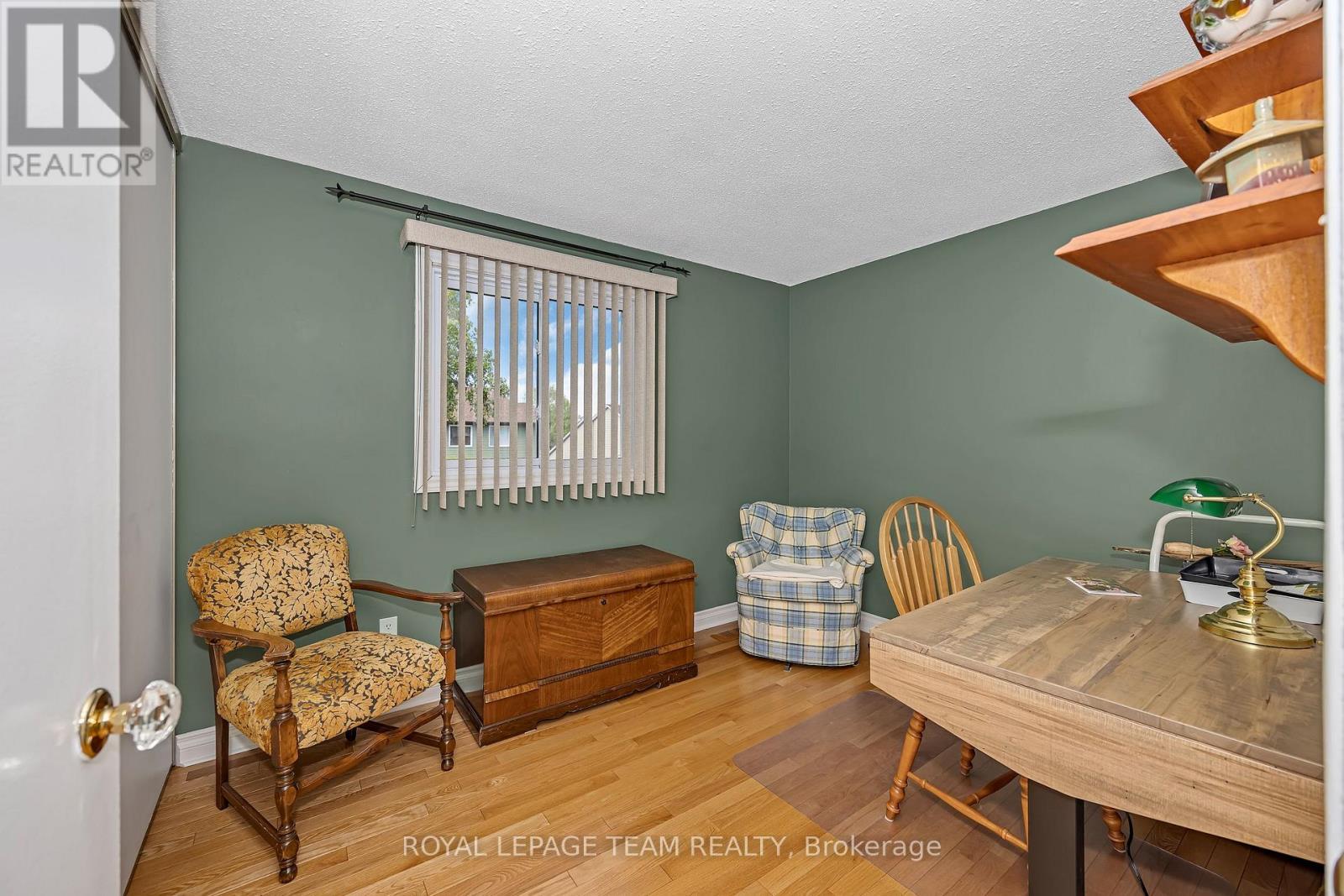 99 Melanie Crescent, Ottawa, ON