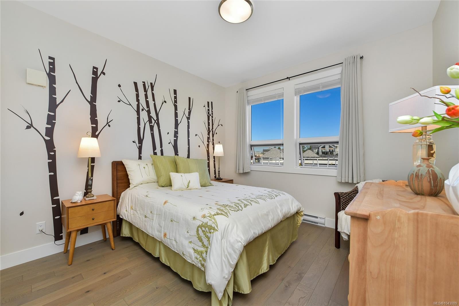 #401-9710 Fourth St, Sidney, BC