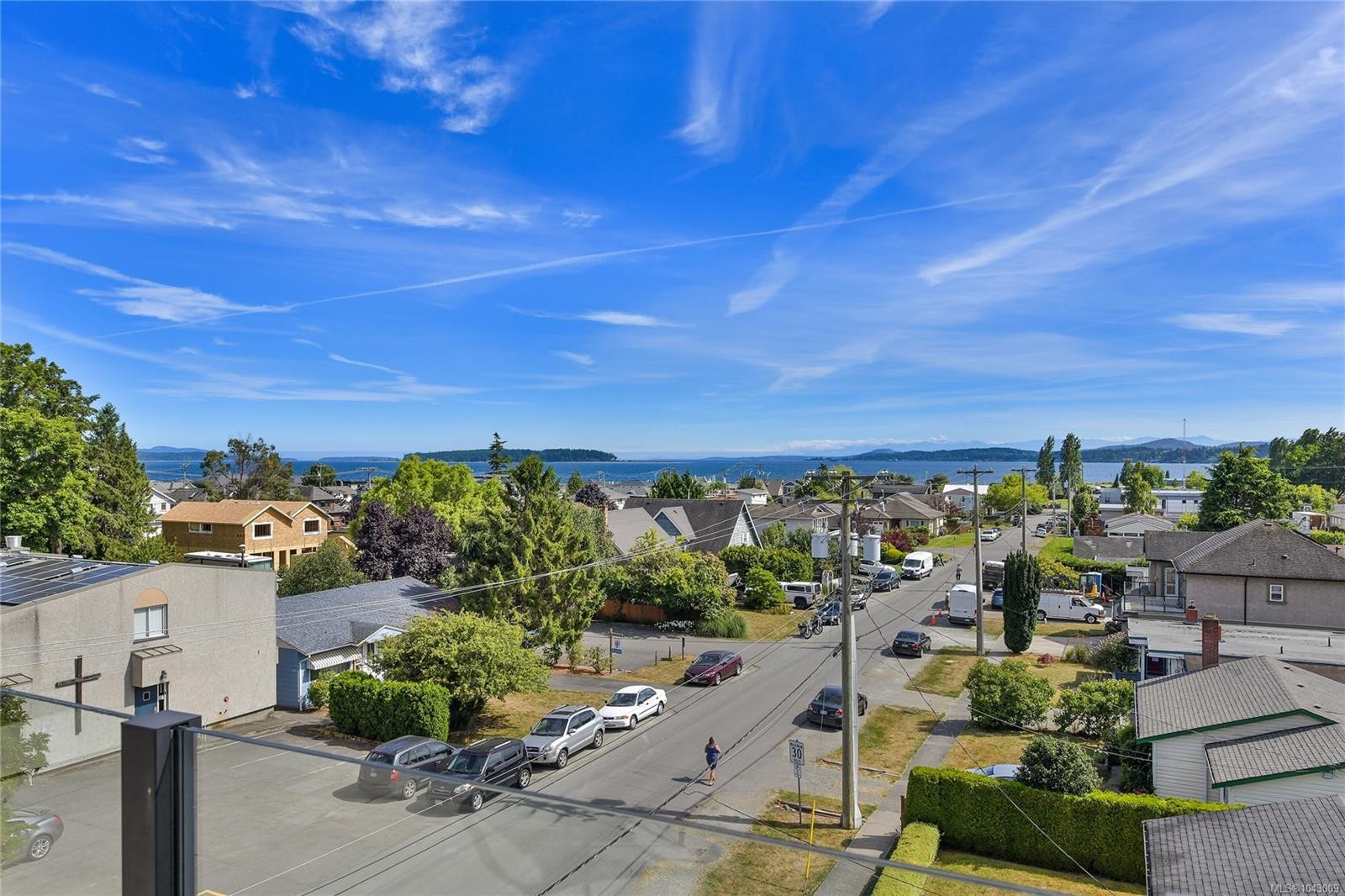 #401-9710 Fourth St, Sidney, BC