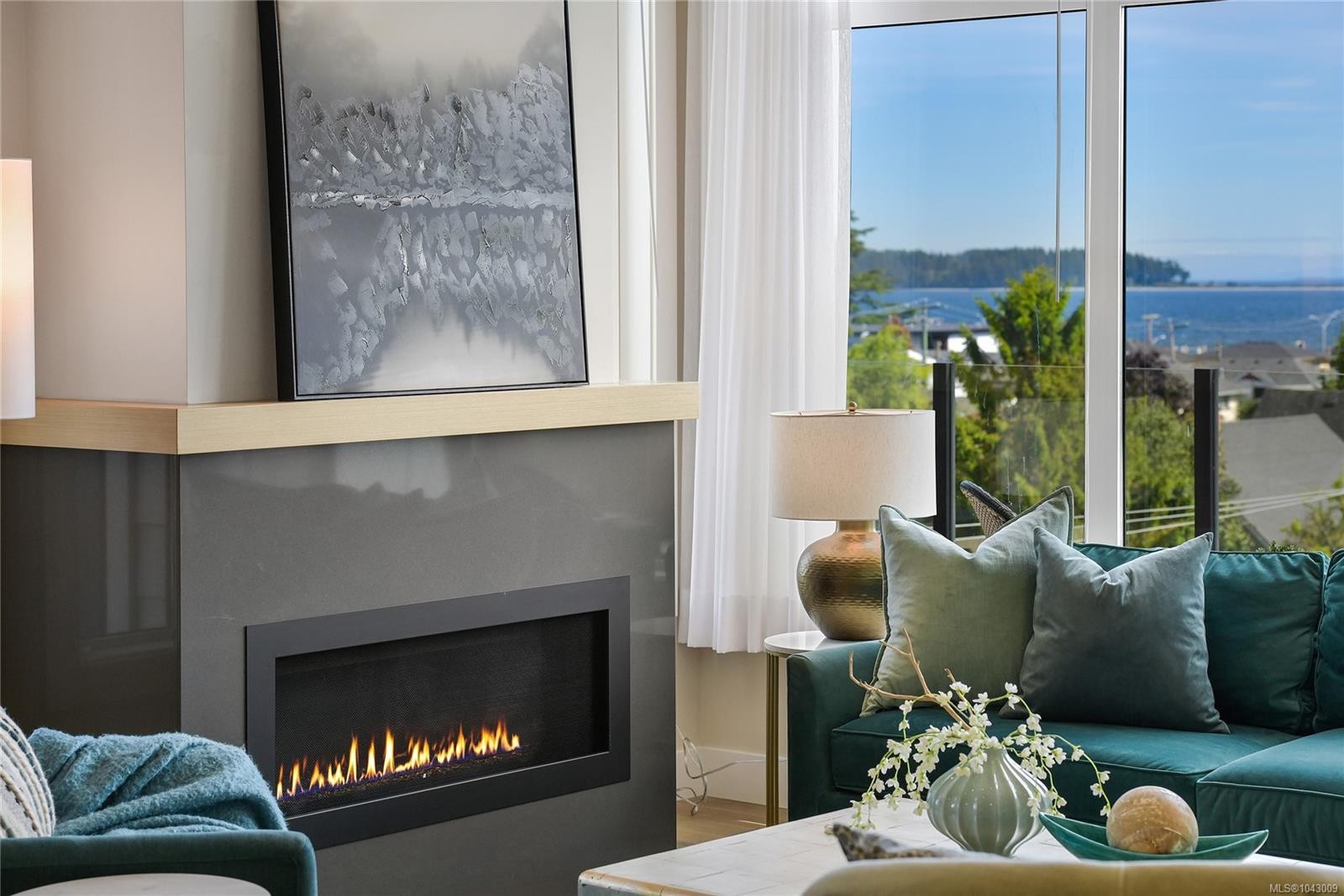 #401-9710 Fourth St, Sidney, BC