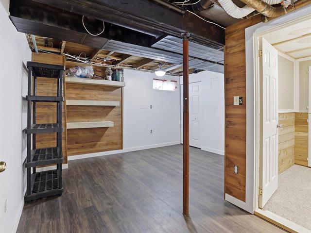 200 Garson Dr, Garson, MB
