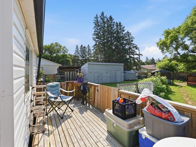 200 Garson Dr, Garson, MB