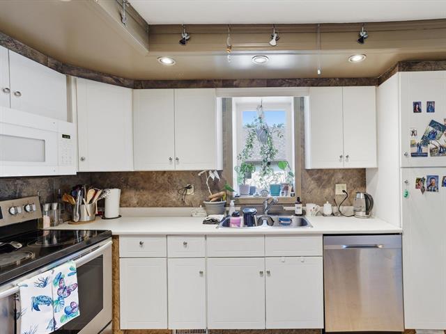 200 Garson Dr, Garson, MB