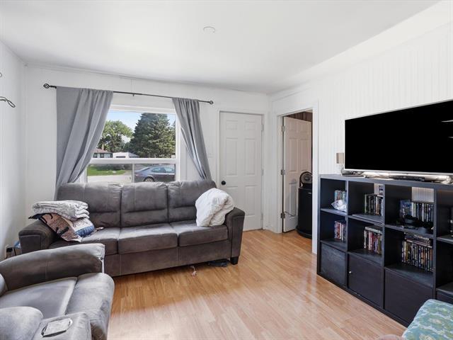 200 Garson Dr, Garson, MB