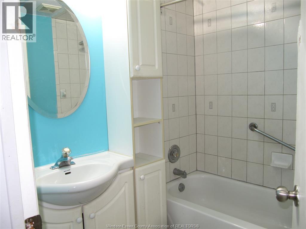 958 Edward, Windsor, ON