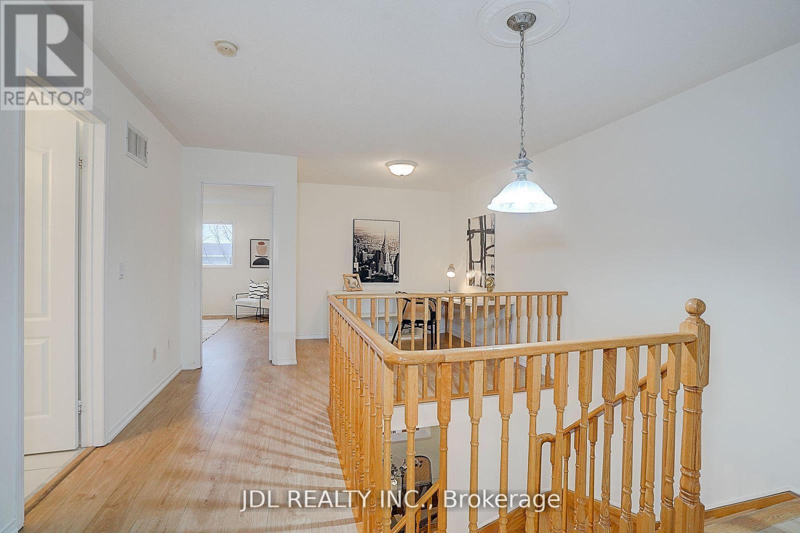 47 Millcliff Circle, Aurora, ON