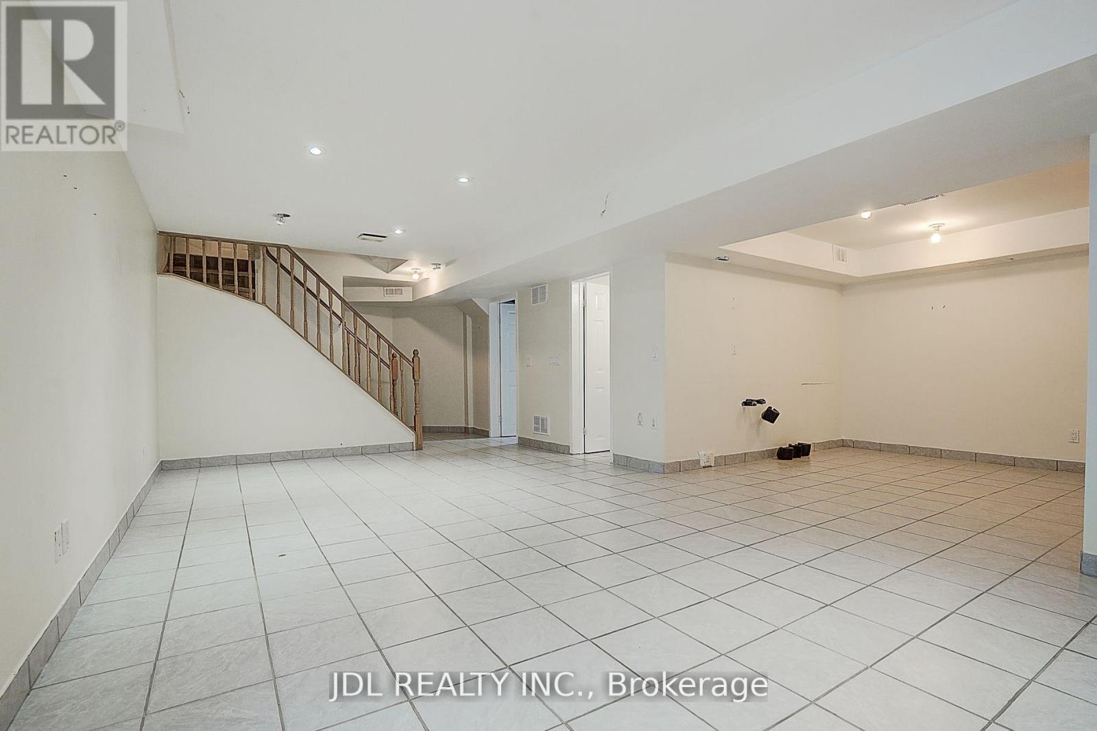47 Millcliff Circle, Aurora, ON