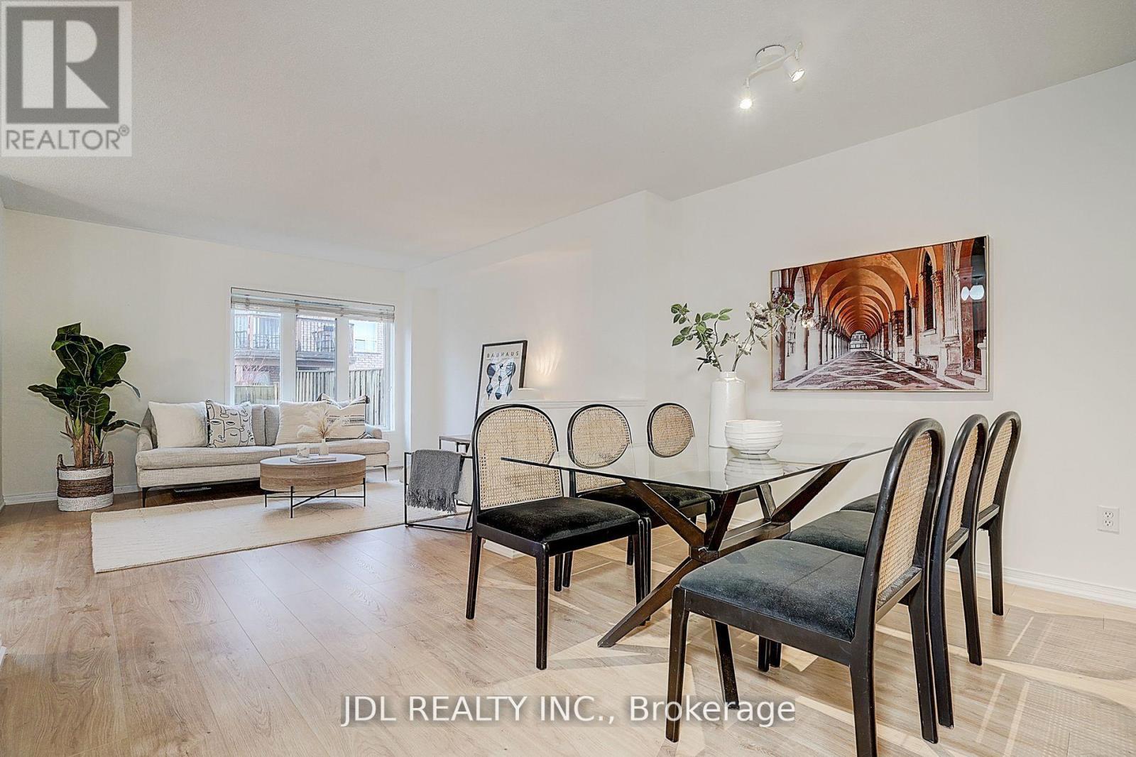 47 Millcliff Circle, Aurora, ON