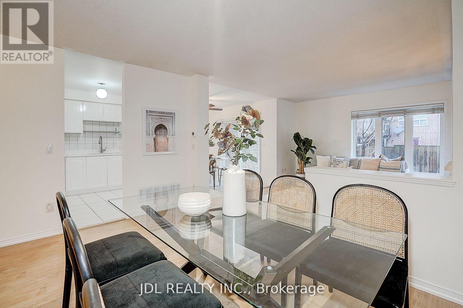 47 Millcliff Circle, Aurora, ON