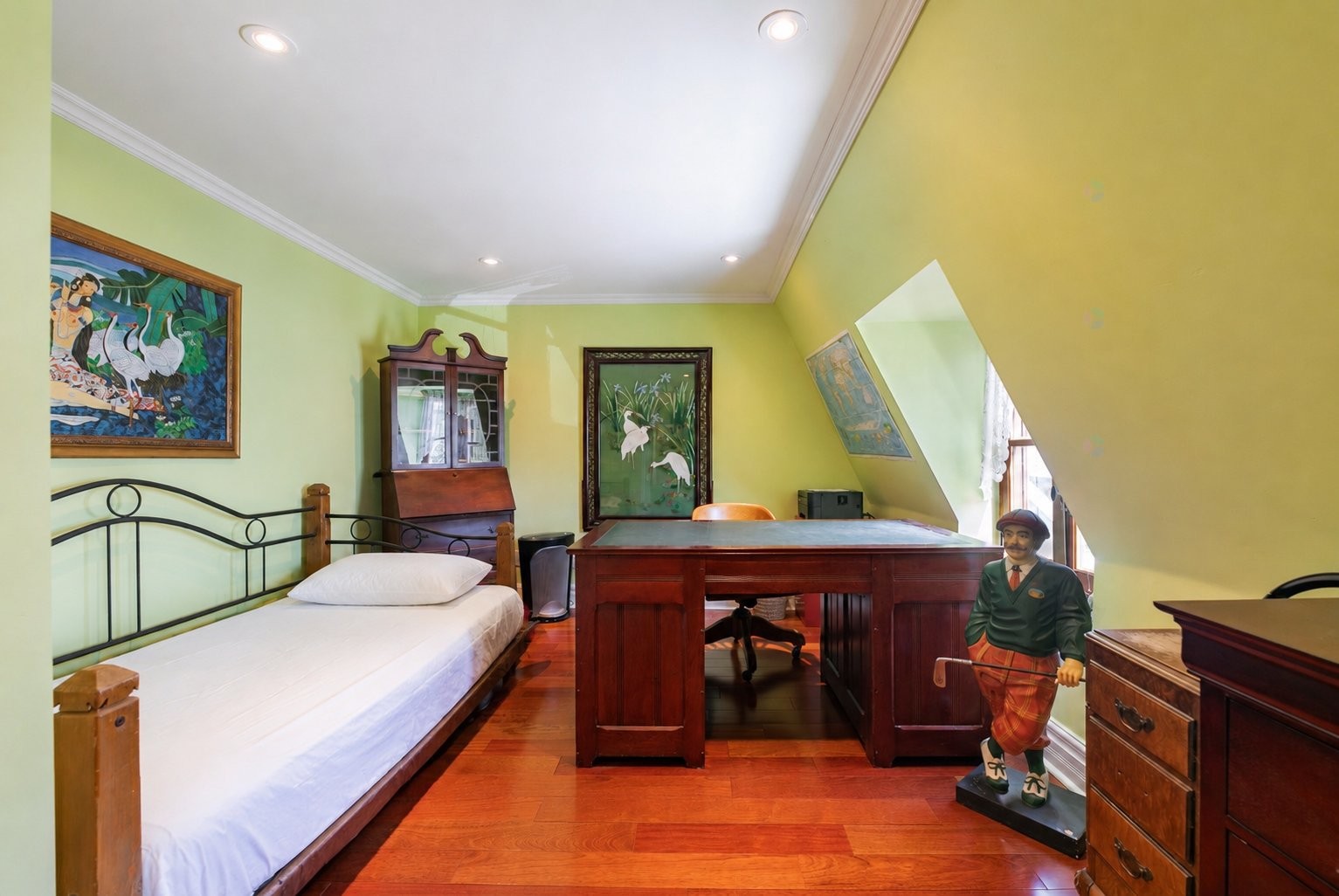 Chambre à coucher - 12 Av. St-Joachim, Pointe-Claire, QC - Indoor Photo Showing Other Room