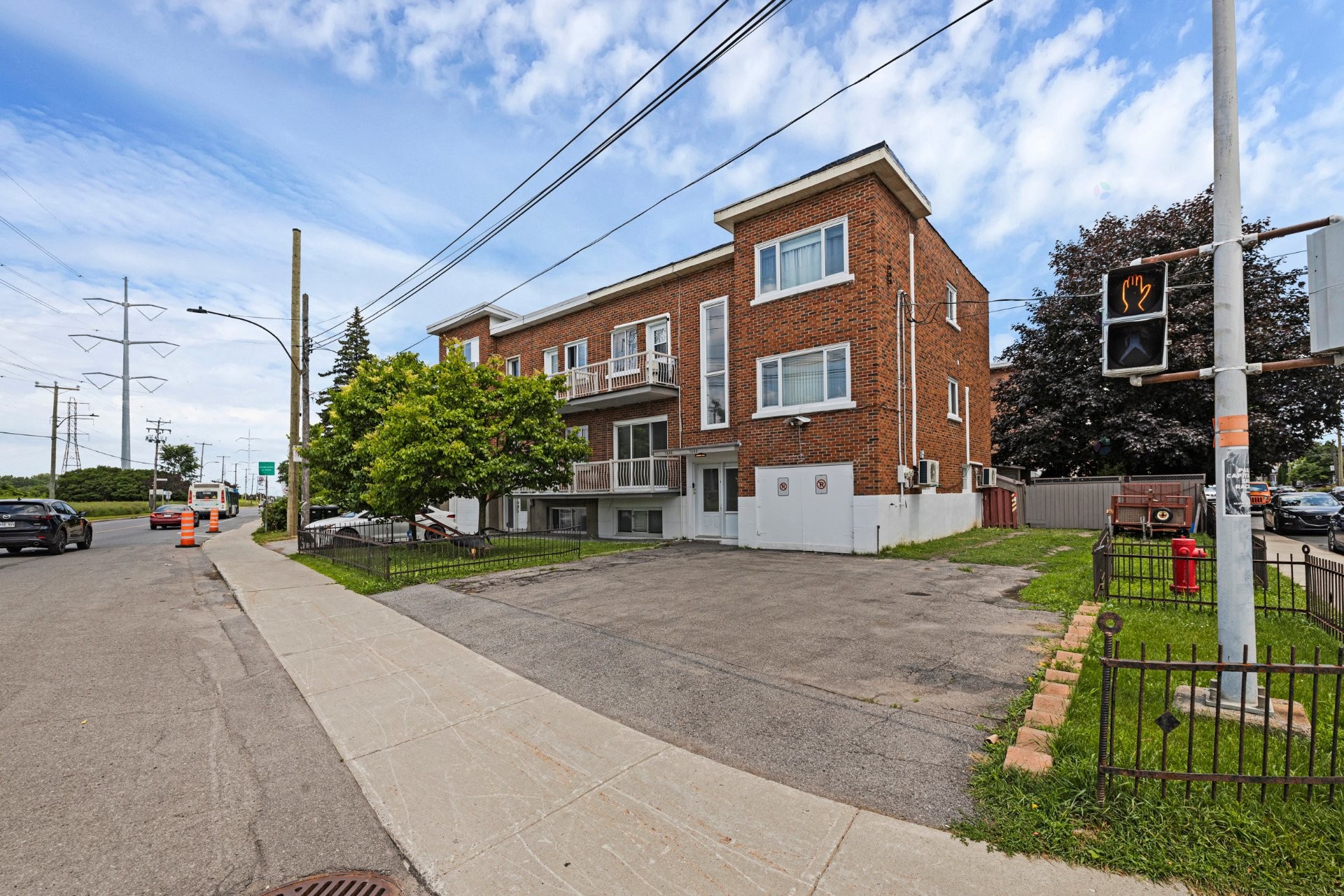 Façade - 7486 Boul. Champlain, Montréal (Lasalle), QC