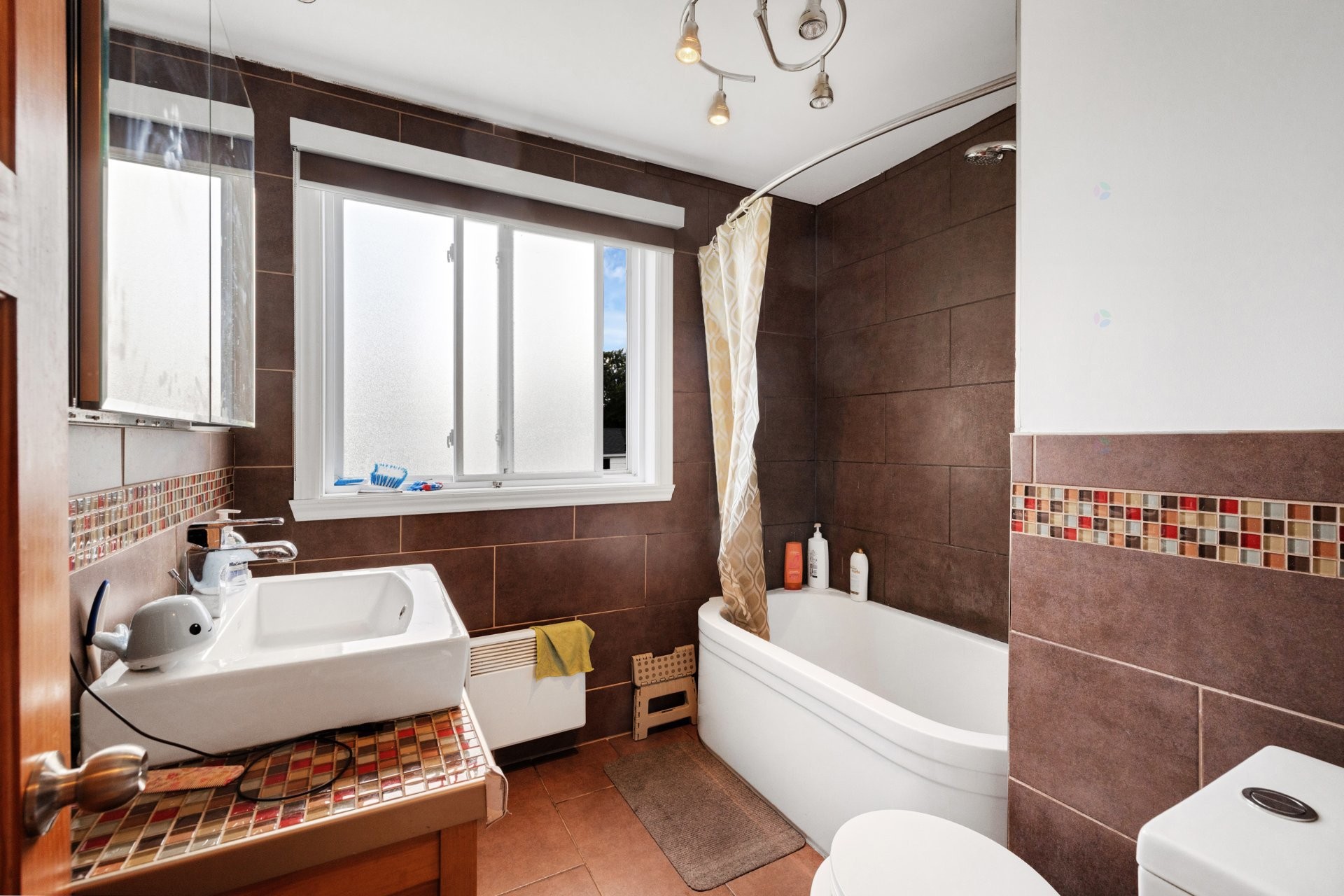 Salle de bains - 7486 Boul. Champlain, Montréal (Lasalle), QC