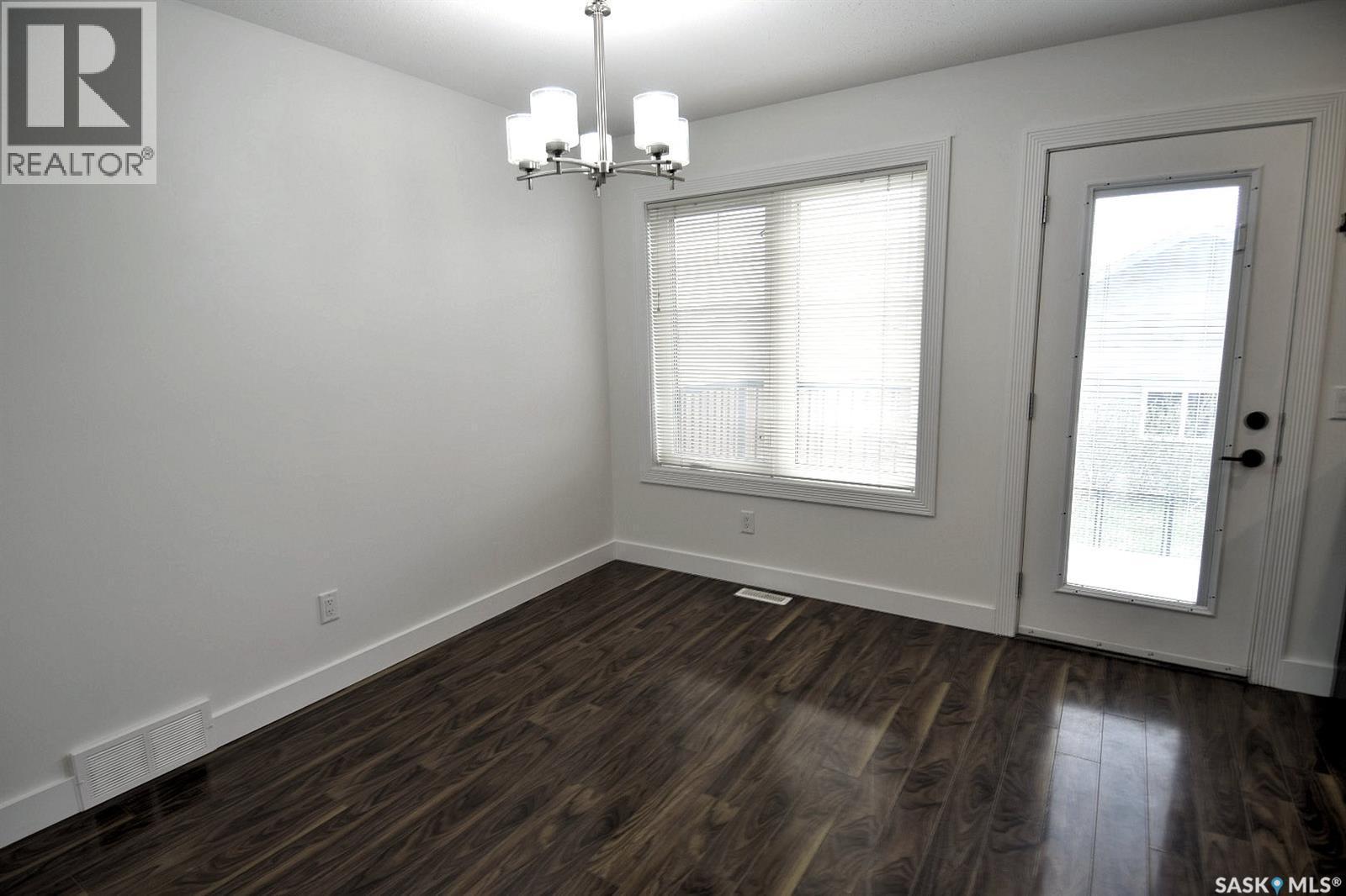 242 Geary Crescent, Saskatoon, SK