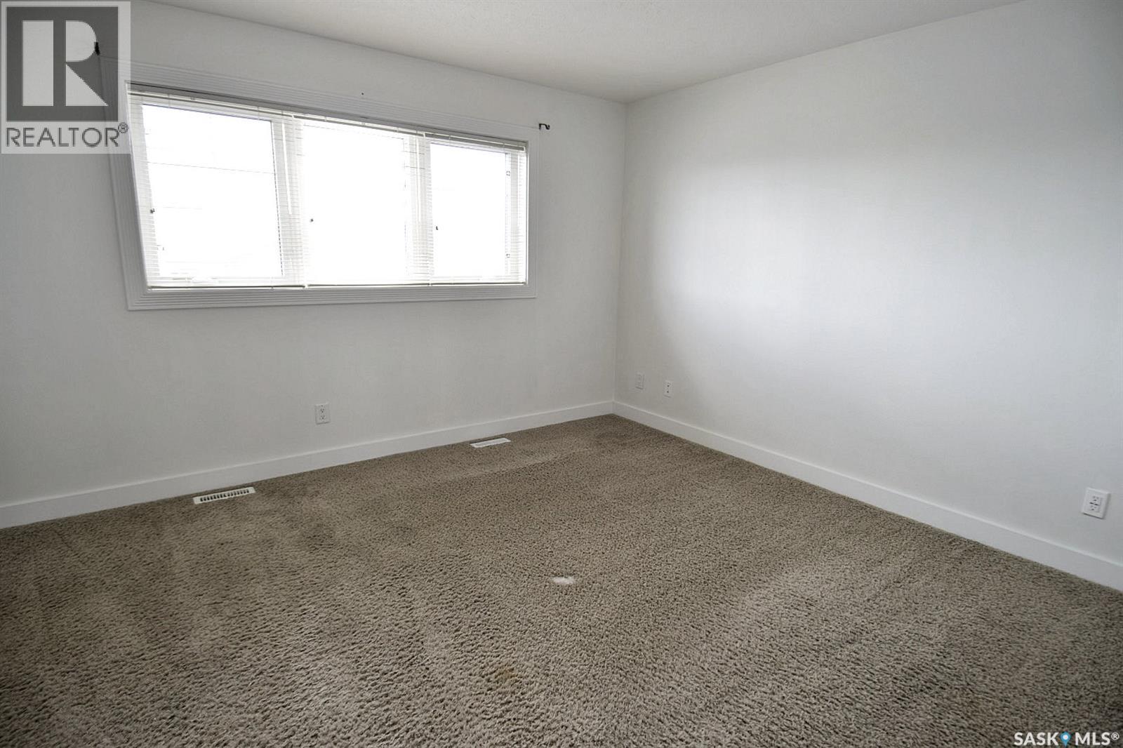 242 Geary Crescent, Saskatoon, SK
