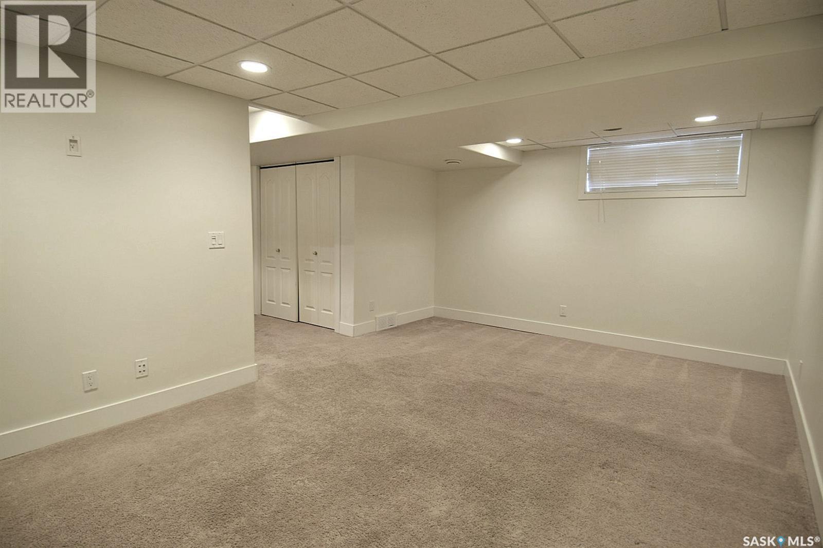 242 Geary Crescent, Saskatoon, SK
