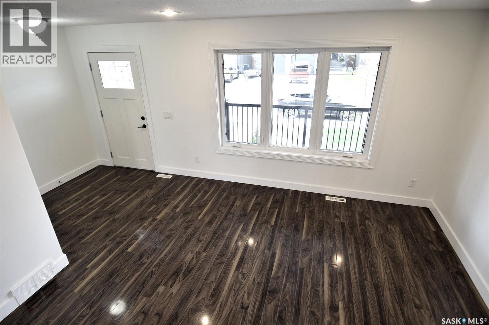 242 Geary Crescent, Saskatoon, SK