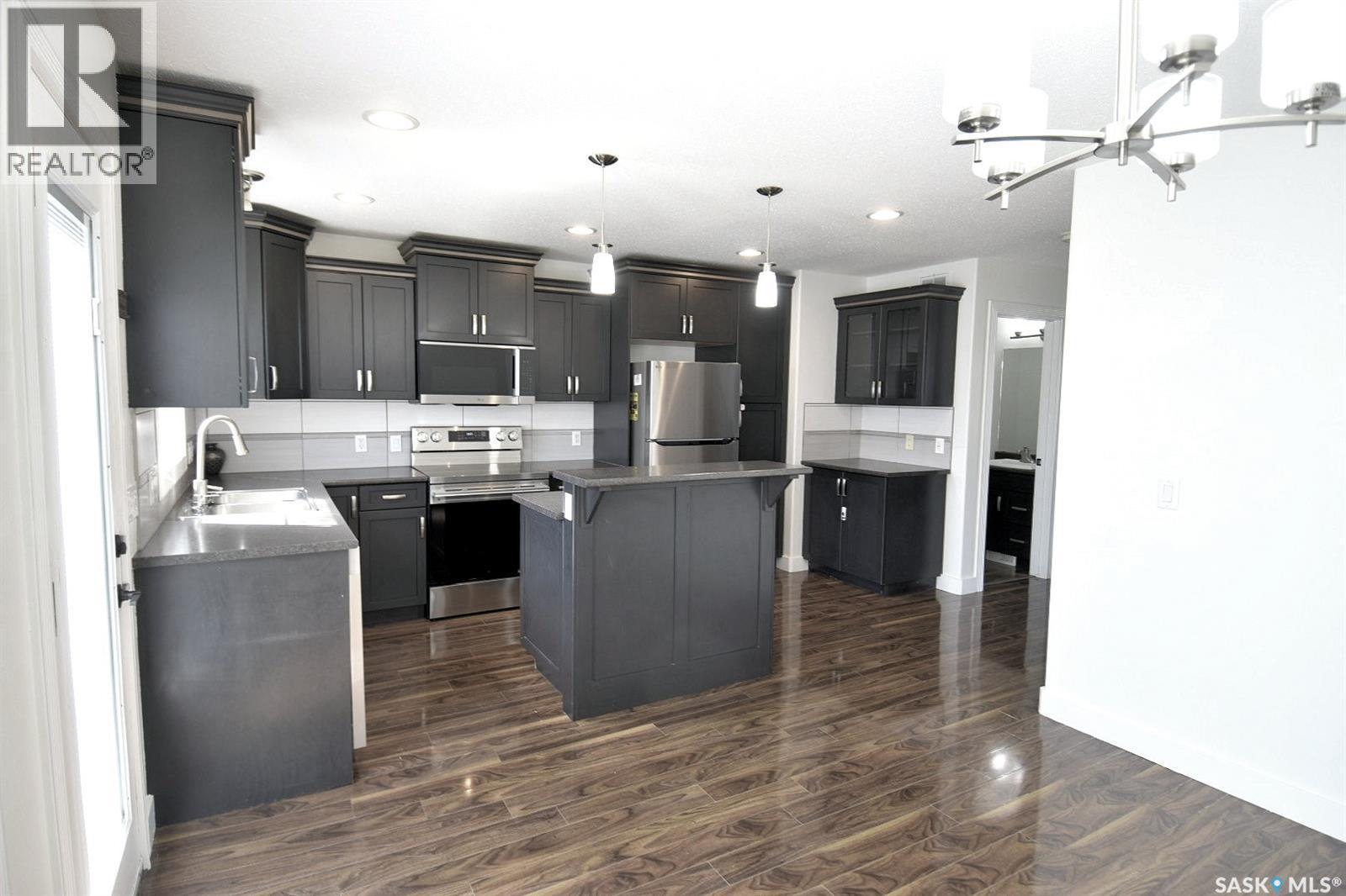 242 Geary Crescent, Saskatoon, SK