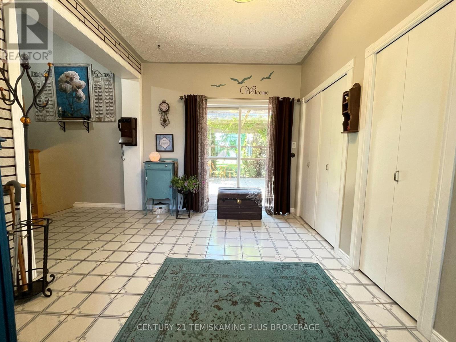 23 Twelfth Street E, Armstrong (Earlton), ON