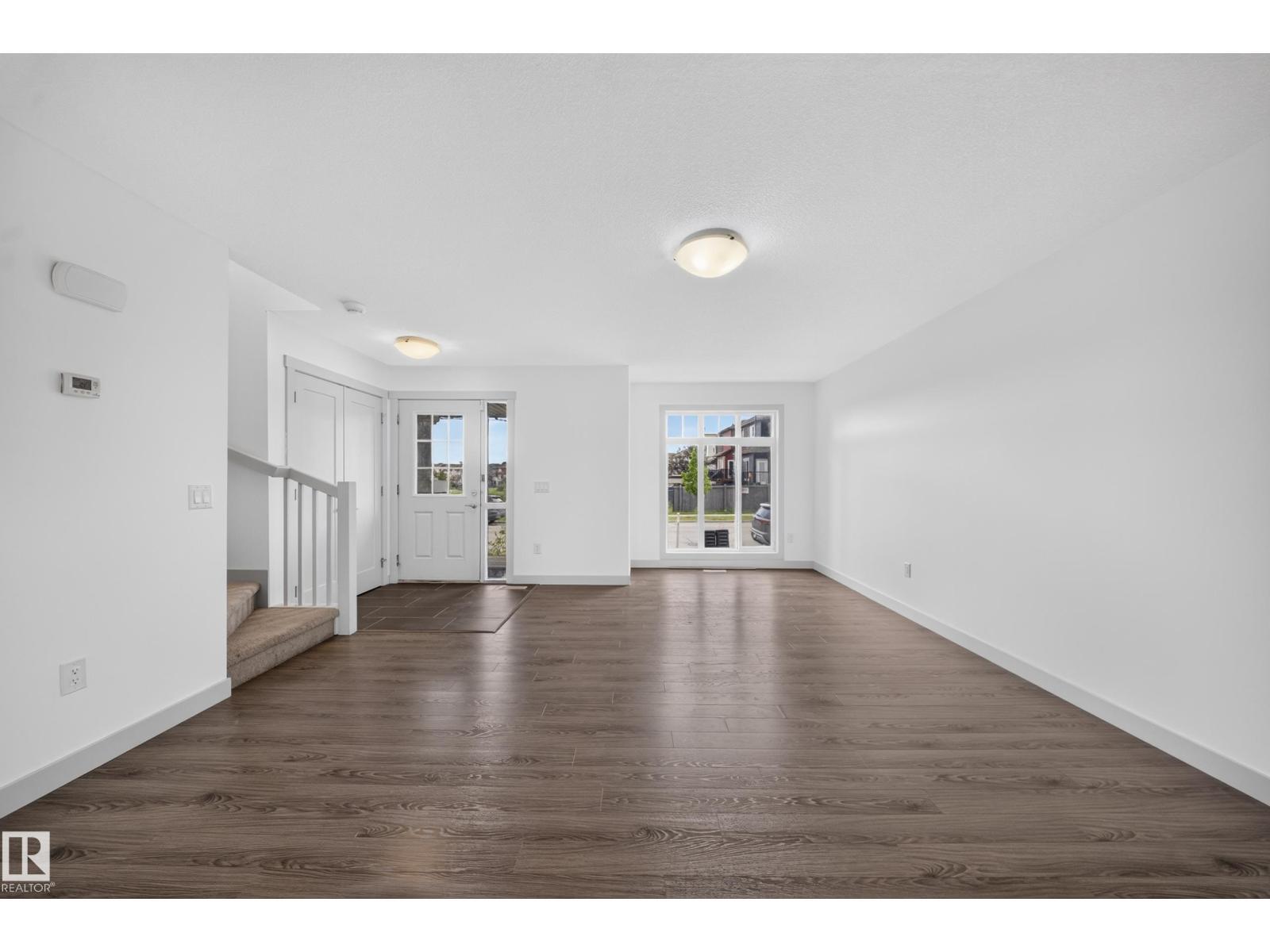 227 Cy Becker Blvd Nw, Edmonton, AB