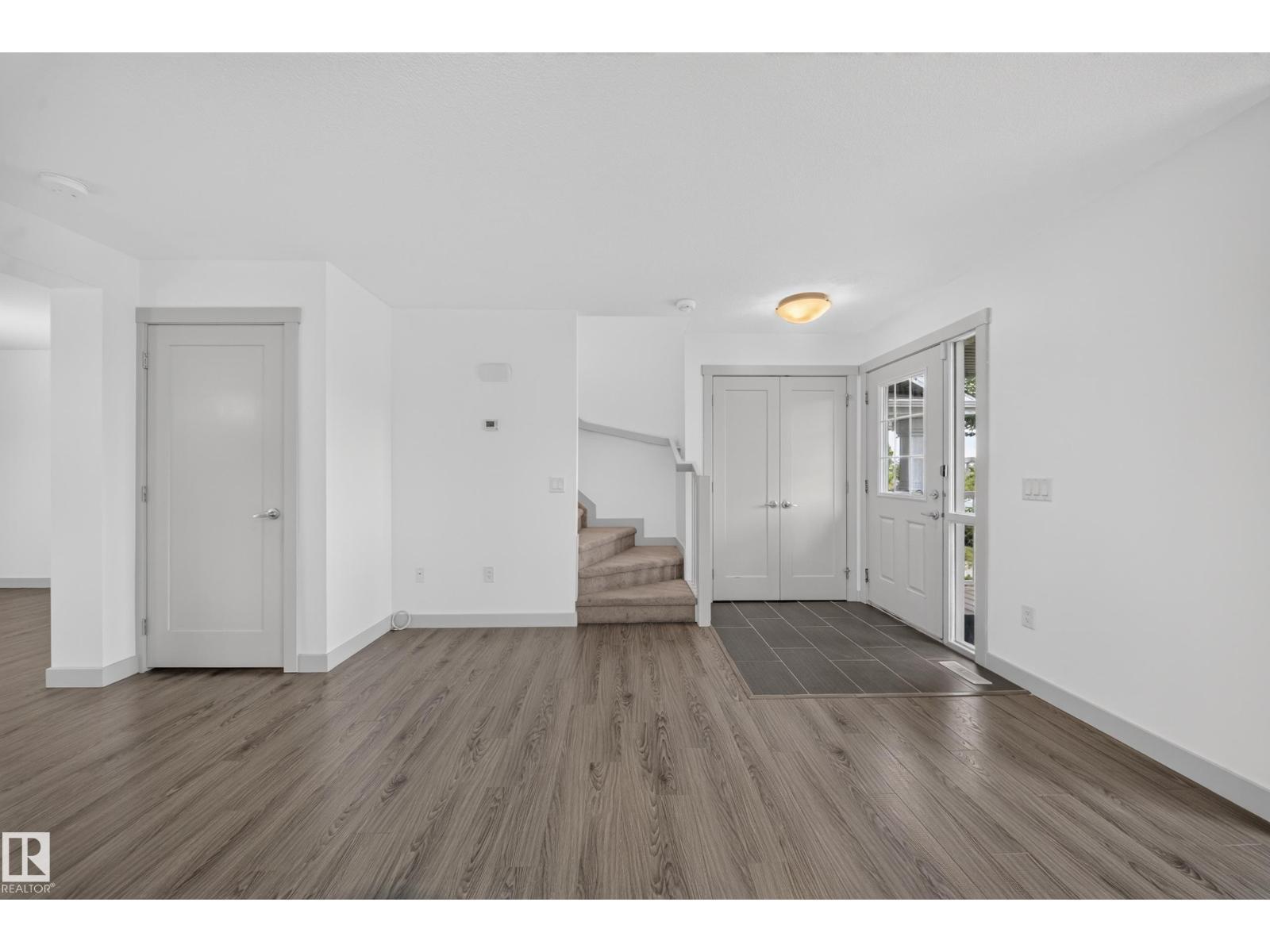 227 Cy Becker Blvd Nw, Edmonton, AB