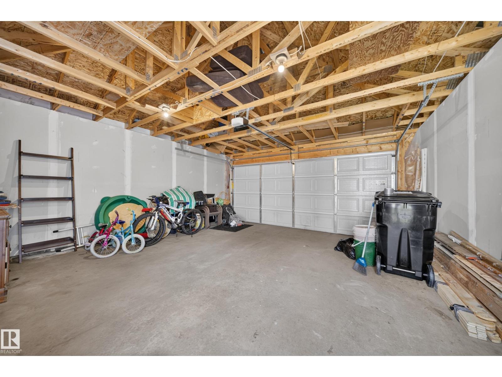 227 Cy Becker Blvd Nw, Edmonton, AB
