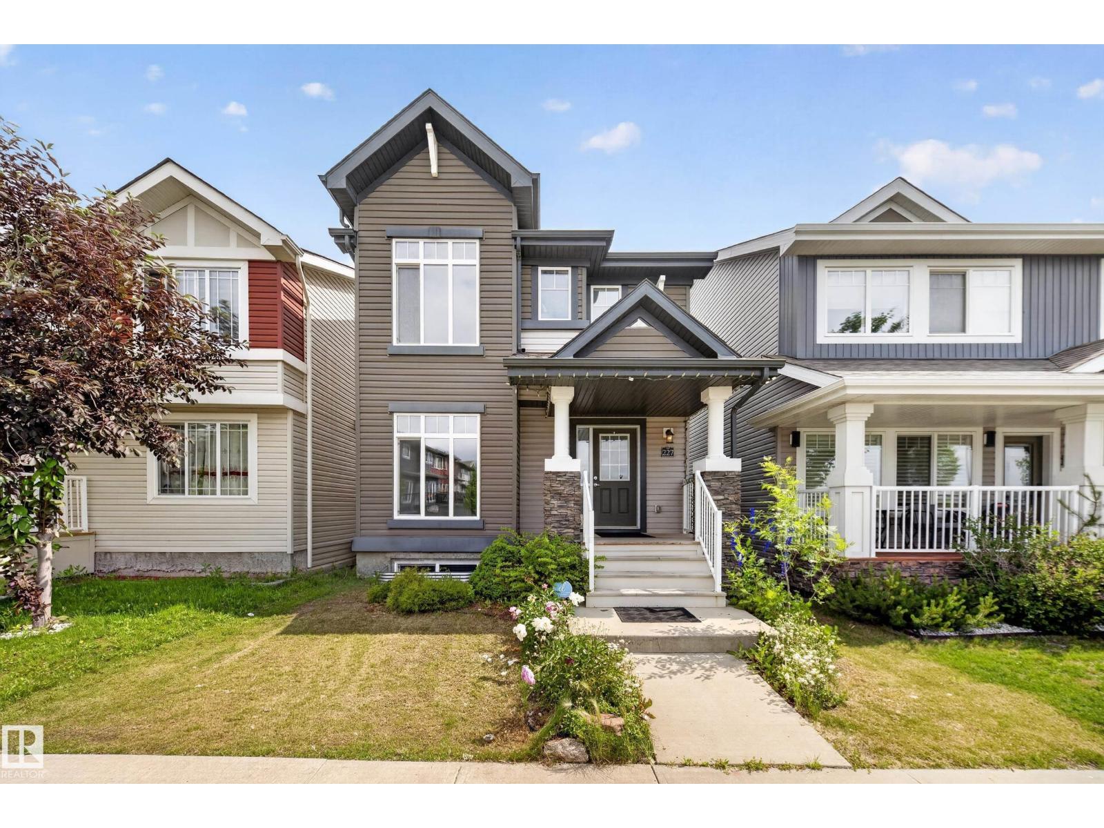 227 Cy Becker Blvd Nw, Edmonton, AB
