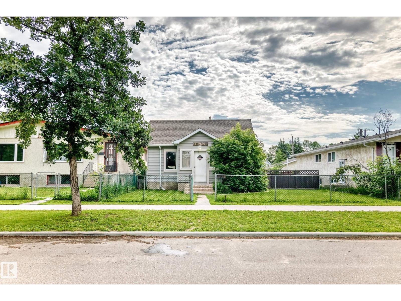 11939 89 St Nw, Edmonton, AB