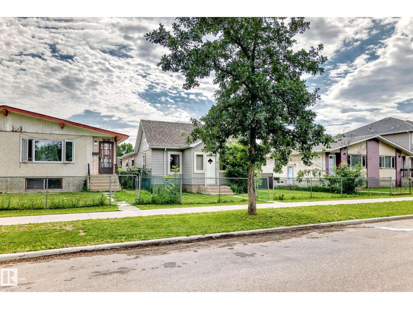 11939 89 St Nw, Edmonton, AB