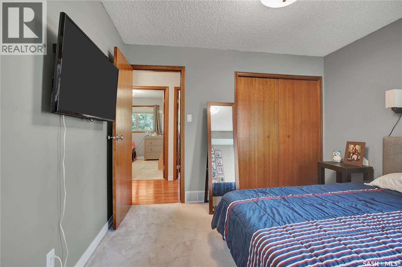 523 Pendygrasse Road, Saskatoon, SK