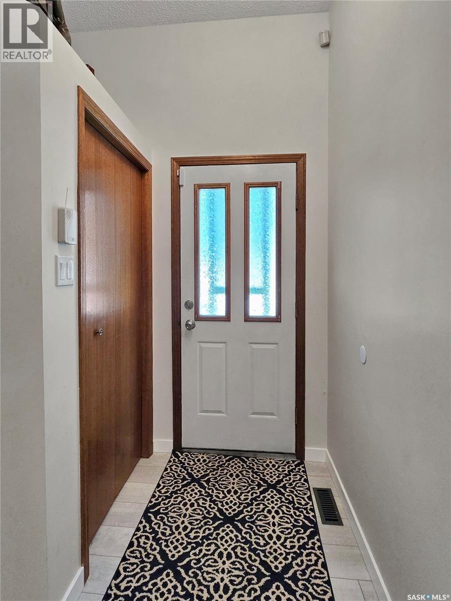 523 Pendygrasse Road, Saskatoon, SK