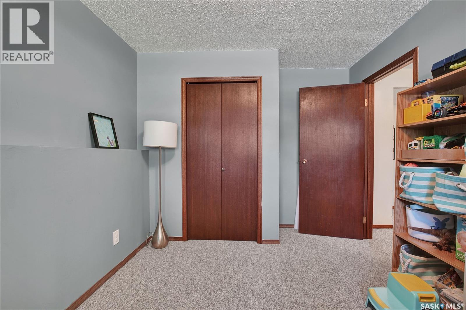 523 Pendygrasse Road, Saskatoon, SK