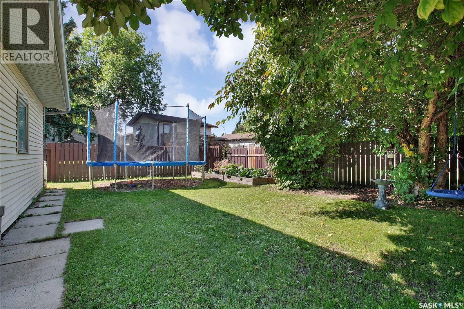 523 Pendygrasse Road, Saskatoon, SK