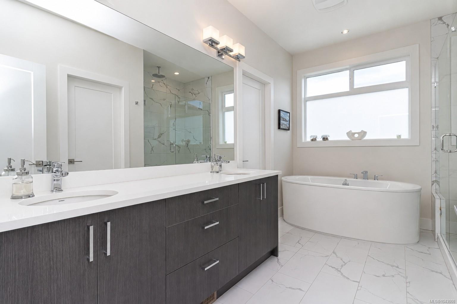 832 Ashbury Ave, Langford, BC