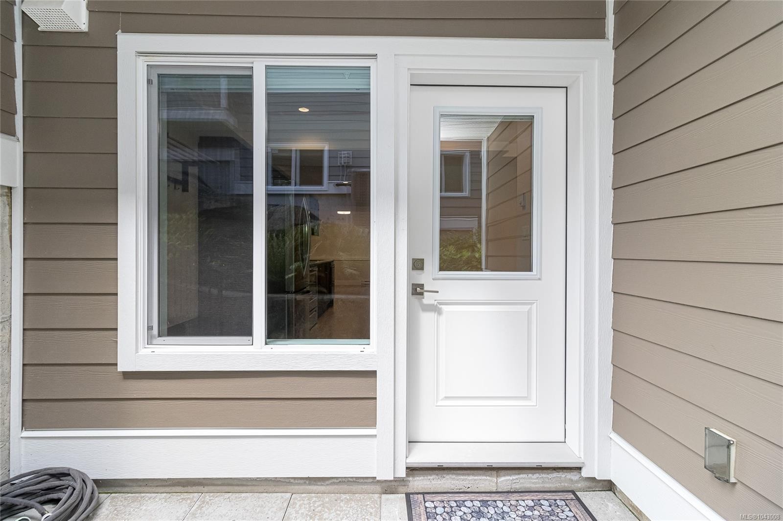 832 Ashbury Ave, Langford, BC