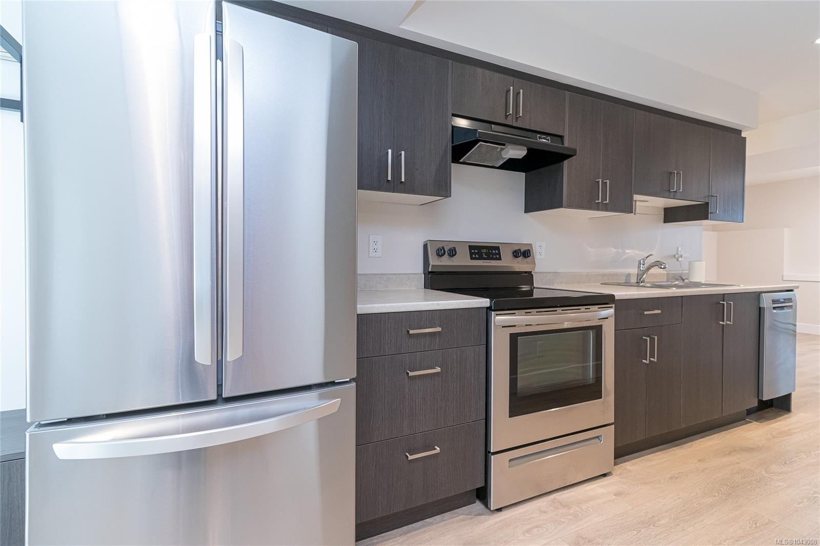 832 Ashbury Ave, Langford, BC