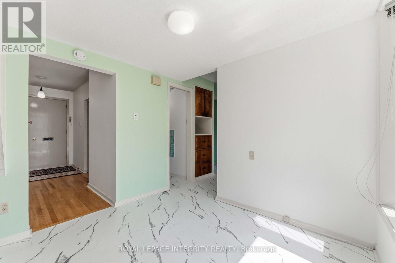 1842 Playfair Drive, Ottawa, ON