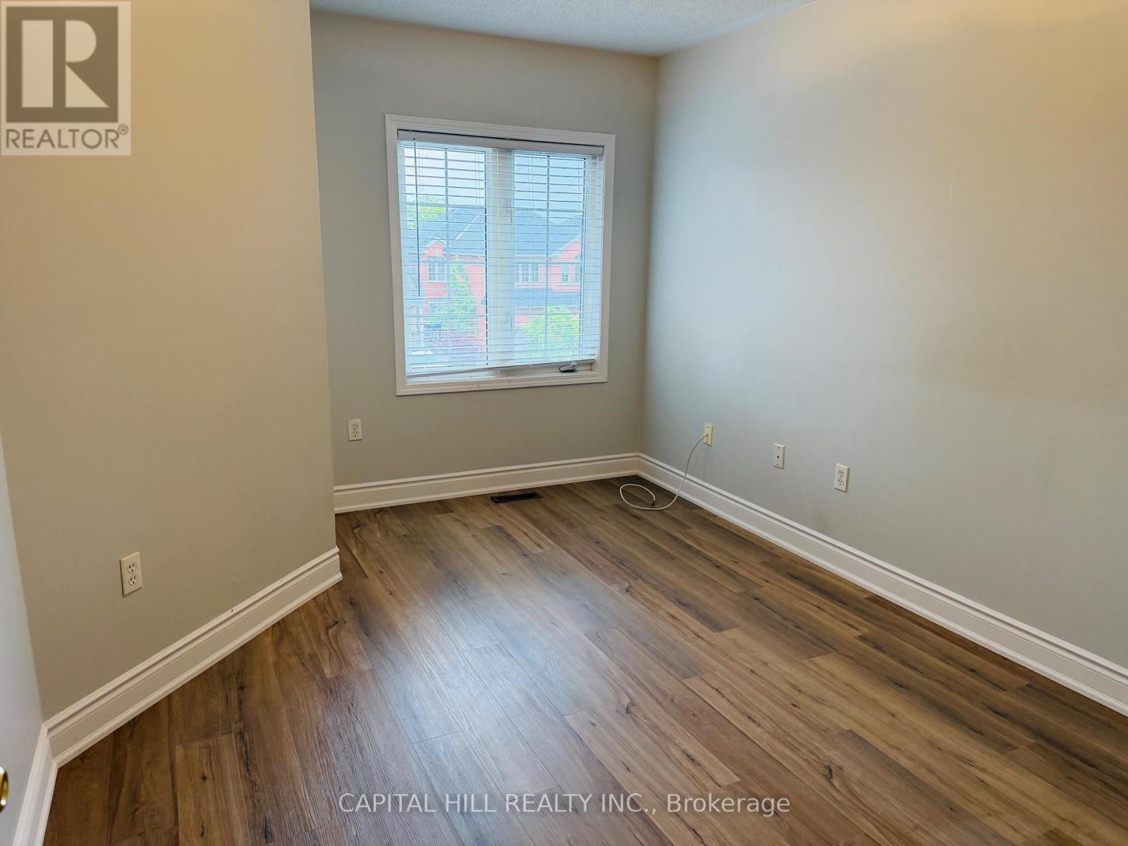 Upper - 5959 Stonebriar Crescent, Mississauga, ON