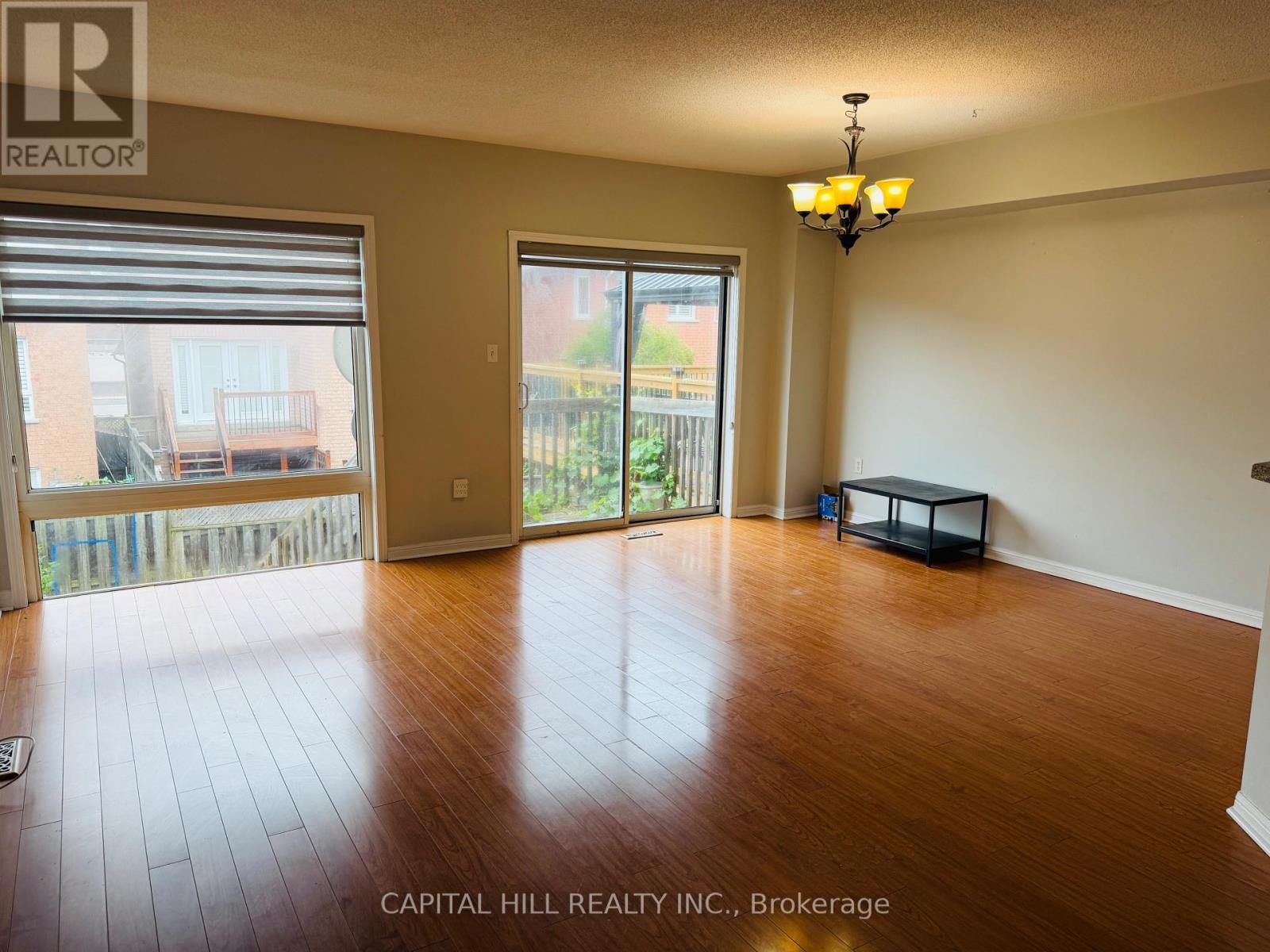 Upper - 5959 Stonebriar Crescent, Mississauga, ON
