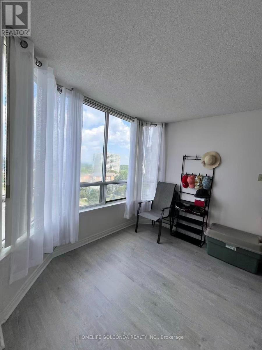912 - 330 Alton Towers Circle, Toronto, ON
