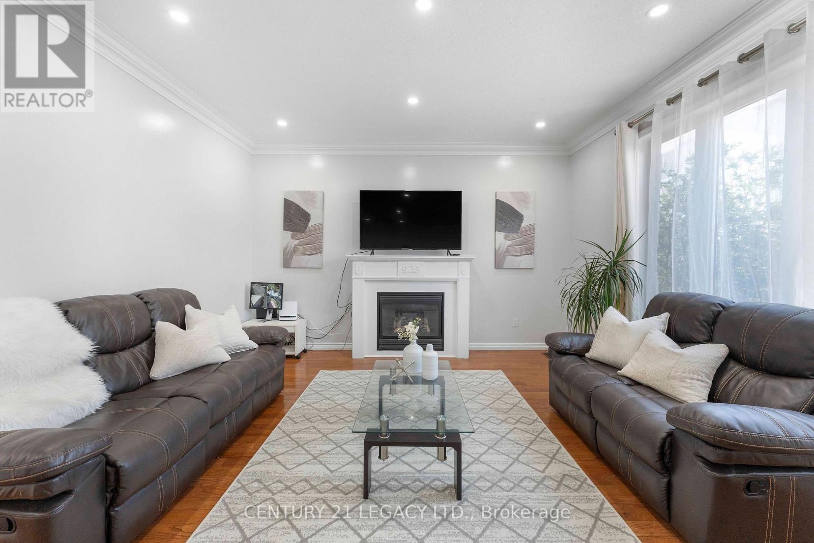 1296 Tall Pine Avenue, Oshawa, ON