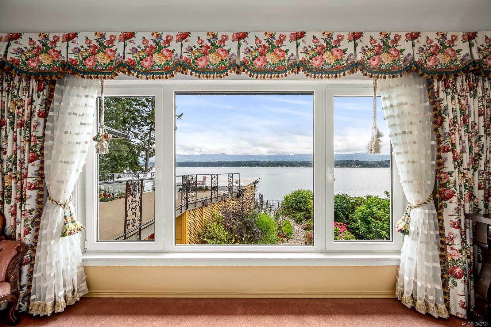 2299 Comox Ave, Comox, BC